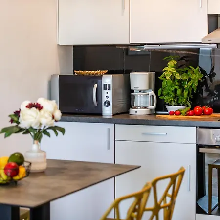 Nia Deluxe & Elegance شقة *