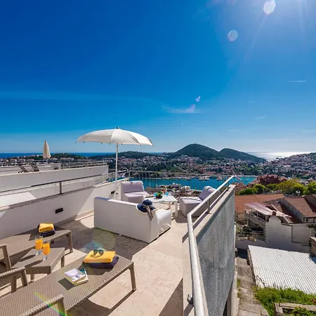 Apartment Nia Deluxe & Elegance