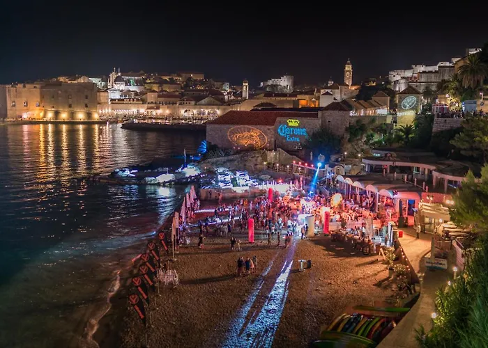 Nia Deluxe & Elegance *