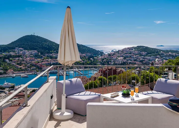 Nia Deluxe & Elegance *